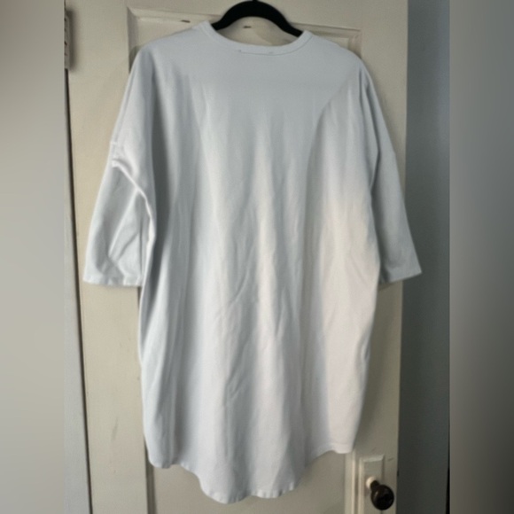 Tuckernuck Pomander Place White Sue Sweatshirt Dress XS/S - Picture 3 of 7